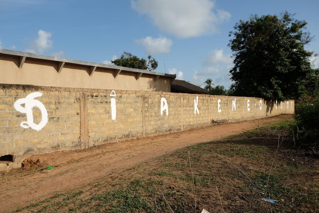 Centre Touristique Et Culturel Casamance Pension Diakene Ouolof Buitenkant foto