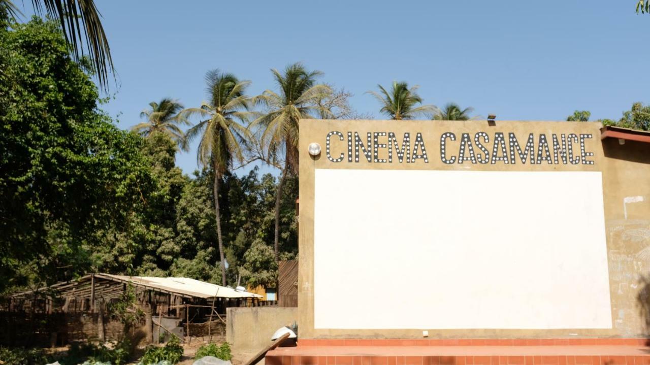 Centre Touristique Et Culturel Casamance Pension Diakene Ouolof Buitenkant foto